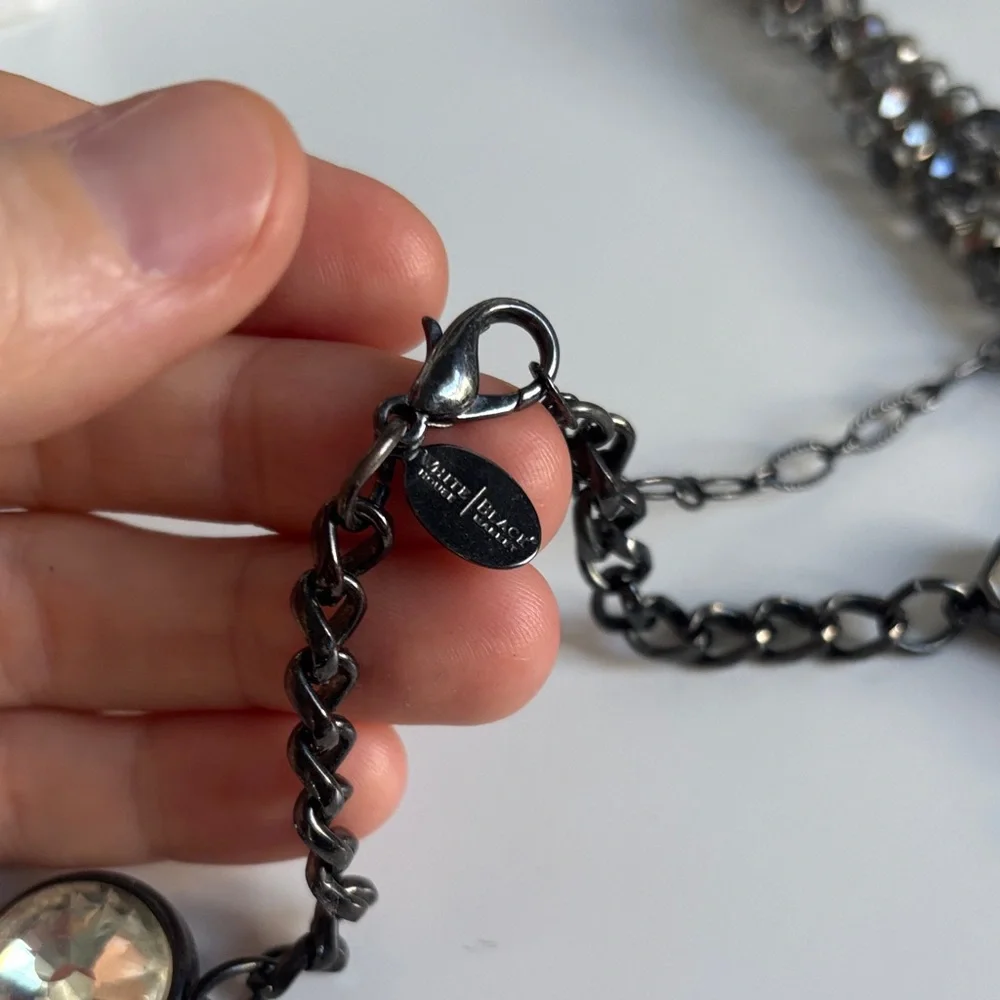 White House Black Market Elegant Black and Silver Necklace Set - Picture 4 of 5